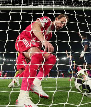Harry Kane almeja Bola de Ouro após temporada histórica