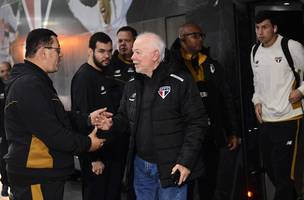 Harry Massis, presidente do Sao Paulo, chega para o jogo contra o Botafogo. (Foto: Marcos Ribolli)