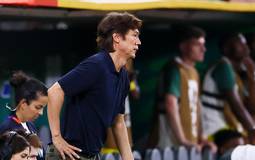 Hong Myung-Bo deixa comando da Coreia após eliminação