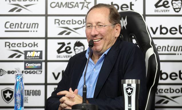 Textor recupera direitos na SAF Botafogo por decisão judicial