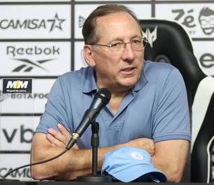 John Textor questiona acordo firmado entre Botafogo e GDA Luma