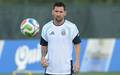 Lionel Messi: o camisa 10 deve ser titular na estreia dos atuais campeoes mundiais. (Foto: Juan Mabromata/AFP