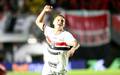 Maik comemora o segundo gol do Sao Paulo contra o Inter. (Foto: Mauricio De Souza/AGIF