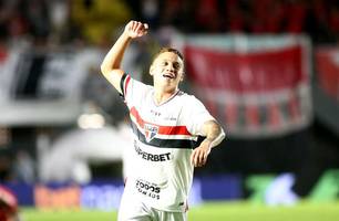 Maik volta ao São Paulo e passa a ser avaliado por Dorival