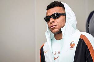 Mbappé lidera França e se aproxima de recorde mundial