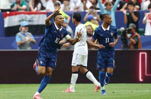 Mbappe marcou mais uma vez na Copa do Mundo (Foto: AFP)