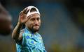 Neymar cumprimenta torcida no ultimo jogo da Selecao no Maracana antes da Copa (Foto: Mauro Pimentel / AFP