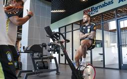 Neymar avança em recuperação, diz CBF