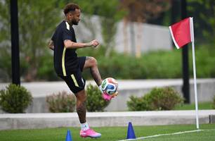 Neymar segue tratamento e não enfrenta o Haiti
