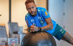 Neymar pode voltar à seleção só nas oitavas da Copa