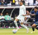 Real Madrid mira Michael Olise com oferta bilionária