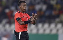 Árbitro somali comandará Supercopa da Uefa em 2026