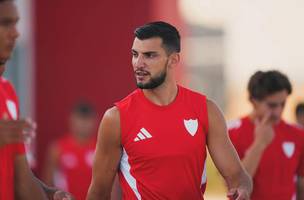 Rafa Mir, atacante espanhol do Sevilla-ESP, negocia com o Botafogo (Foto: Reproducao)