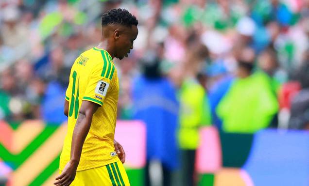 Suspenso por três jogos, Zwane vira problema para a África do Sul na Copa