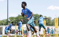 Real Madrid prepara nova investida para renovar com Vini Jr após a Copa
