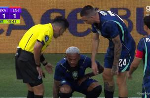 Wesley sente a virilha esquerda e e substituido em amistoso Brasil x Egito. (Foto: Reproducao/ge tv)