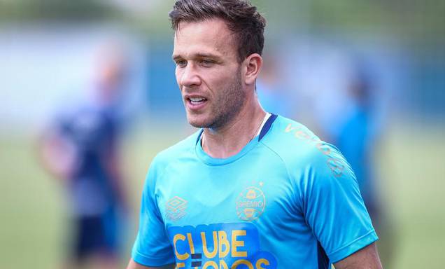 Transfer ban complica tentativa do Corinthians de contratar Arthur