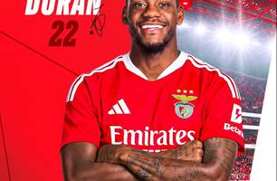 Jhon Durán é anunciado pelo Benfica após sequência de empréstimos
