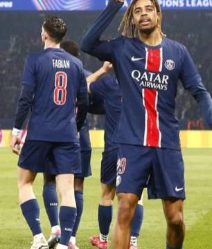 Liverpool lidera disputa por Barcola e ignora interesse do Barcelona