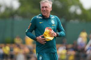 Carlo Ancelotti e o treinador da selecao brasileira (Foto: Rafael Ribeiro / CBF)