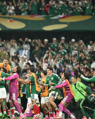 México avança às oitavas após vencer Equador