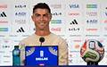 Cristiano Ronaldo em entrevista coletiva (Foto: Paul ELLIS / AFP