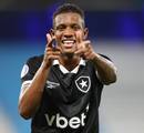 Indefinição marca retorno de Danilo ao Botafogo