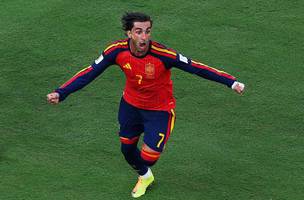 Ferran Torres celebra gol do titulo espanhol na final da Copa. (Foto: REUTERS/Mike Segar TPX IMAGES OF THE DAY)