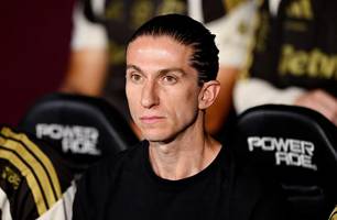 Monaco oficializa contratação de Filipe Luís para comandar a equipe