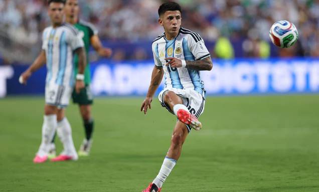 Flamengo trava disputa com o River Plate por Thiago Almada