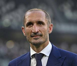 Itália pode apostar em Chiellini para reorganizar a seleção