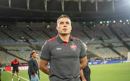 Vasco sonda Jair ventura, técnico do vitória