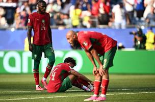 Jogadores do Marrocos lamentam eliminacao da Copa do Mundo. (Foto: REUTERS/Dylan Martinez)
