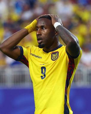 Vasco mira contratação de John Yeboah, destaque do Equador na Copa