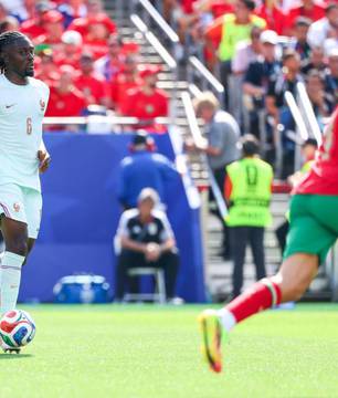 Manchester United mira volante da seleção francesa