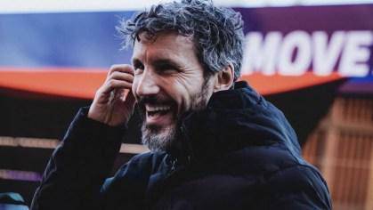 Mark van Bommel é anunciado oficialmente pela Bélgica