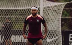 Memphis Depay pode deixar o Corinthians após impasse contratual