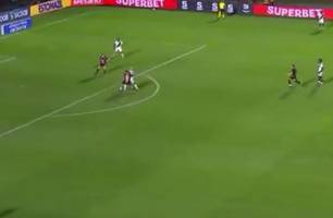 Vasco perde para Vitória e continua no Z-4