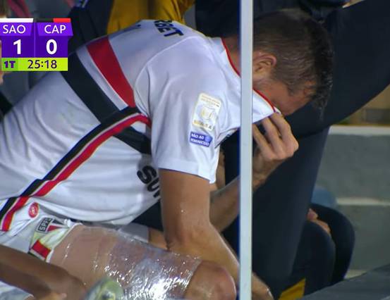 Tolói sofre lesão e desfalca São Paulo contra Flamengo