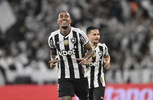 Rwan Cruz pelo Botafogo. (Foto: Andre Durao)