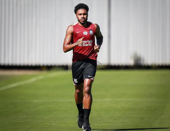 Vitinho será operado após nova lesão no Corinthians