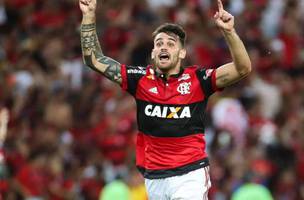 Vizeu jogou pelo Flamengo de 2016 a 2018 (Foto: Gilvan de Souza / Flamengo)