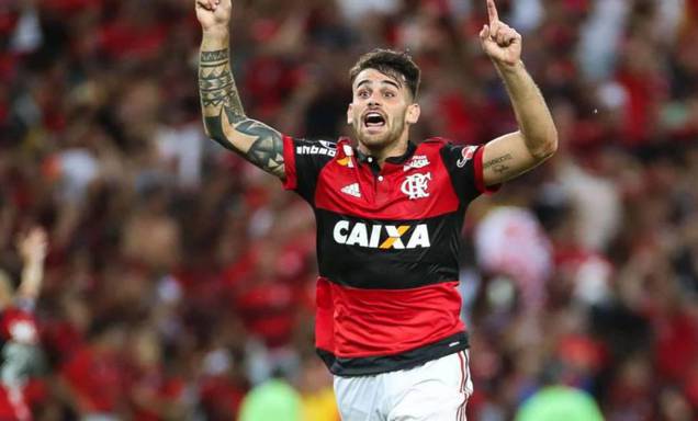 Felipe Vizeu reforça Avaí na luta contra rebaixamento