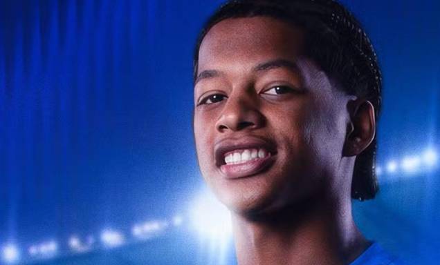 Cruzeiro vence disputa com Flamengo e acerta contratação de Zé Lucas